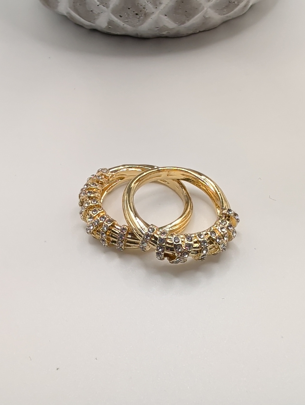 Pavé Ribbed Wrap Ring